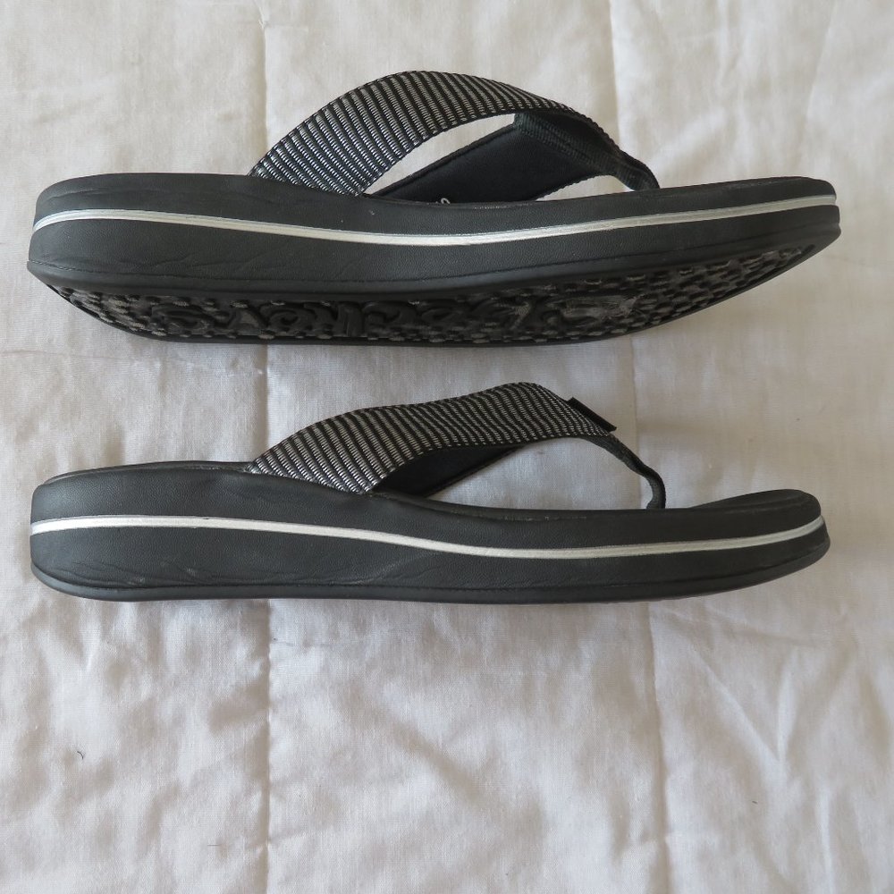 Skechers Relaxed Fit Memory Foam Thong Sandals - image 5